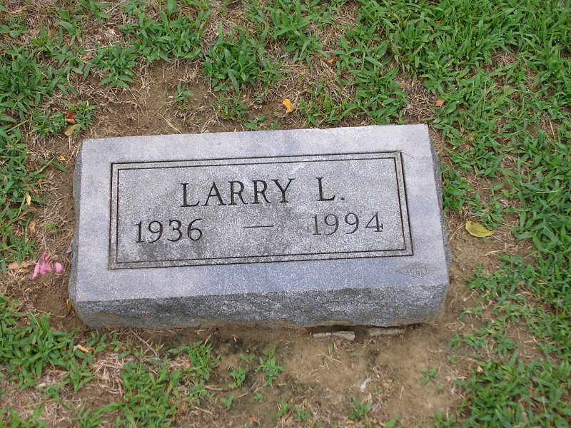 Larry L. BENNINGTON Grave Photo
