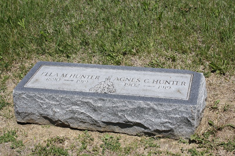Agnes, G. HUNTER Grave Photo